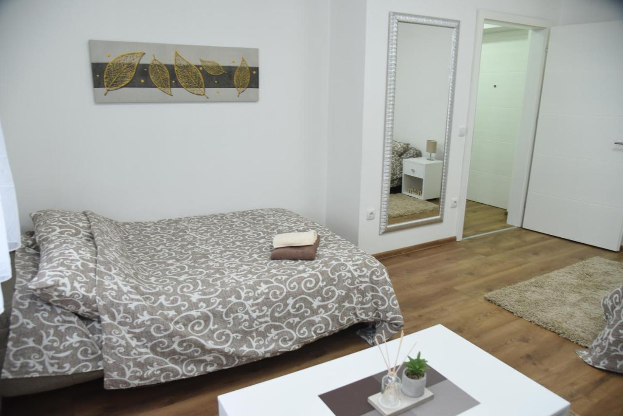 Apartmani Sofronic Loznica 1 Exterior photo